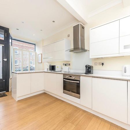 Stylish & Spacious 3 Bed Victorian House Sleeps Up To 7 - Near O2, Museums, Excel, Mazehill Station 12 Mins Direct Into London Bridge Esterno foto