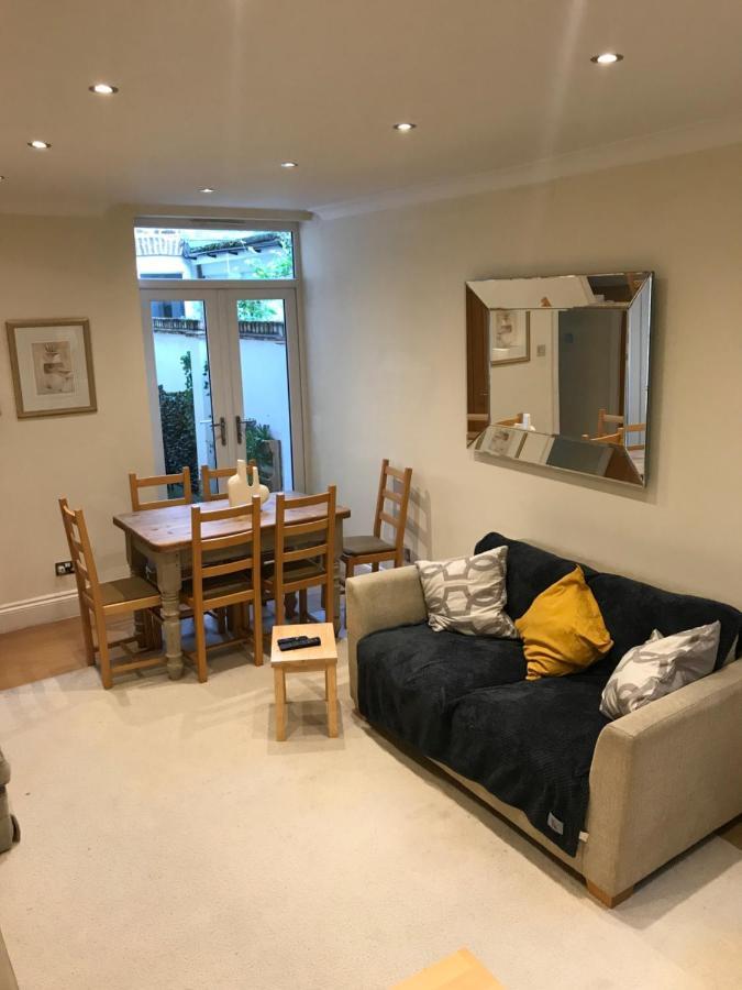 Stylish & Spacious 3 Bed Victorian House Sleeps Up To 7 - Near O2, Museums, Excel, Mazehill Station 12 Mins Direct Into London Bridge Villa Esterno foto