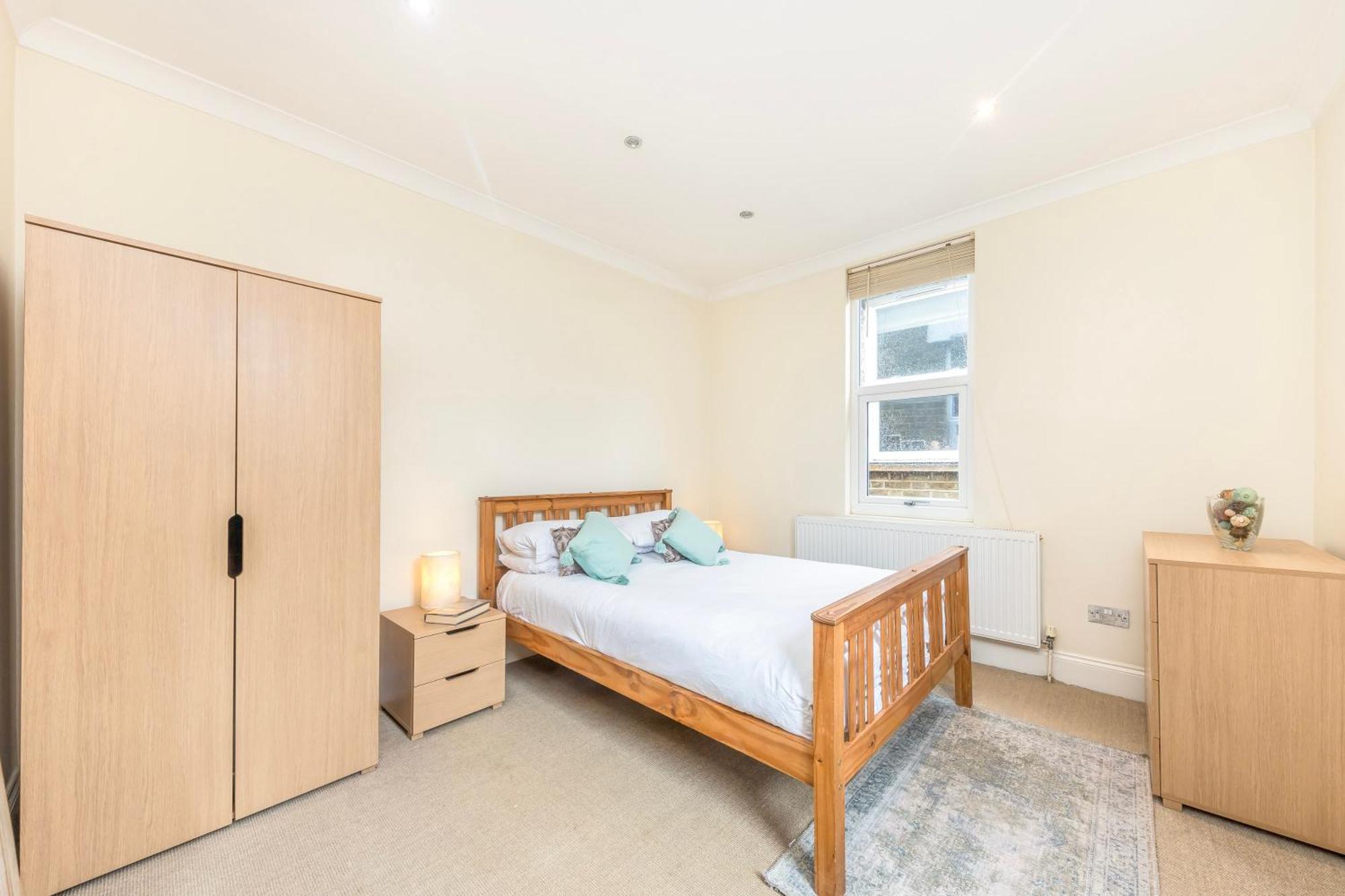 Stylish & Spacious 3 Bed Victorian House Sleeps Up To 7 - Near O2, Museums, Excel, Mazehill Station 12 Mins Direct Into London Bridge Esterno foto